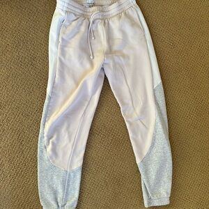 Aritzia TNA sweats size medium